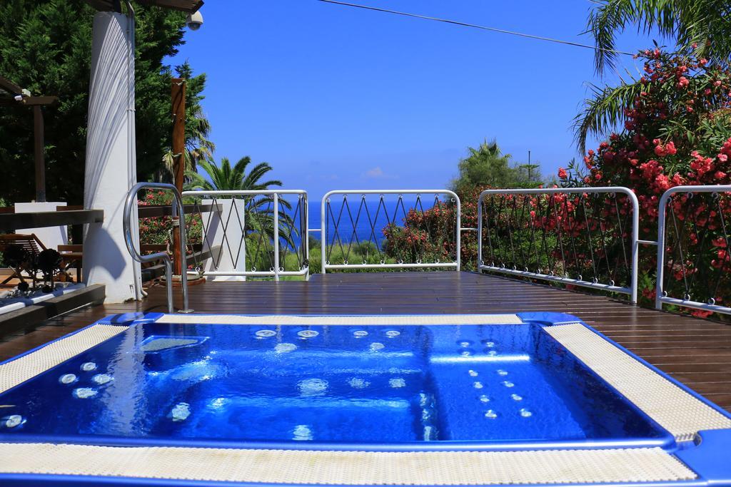 Cala Cavone Guest House Ponza Exterior photo