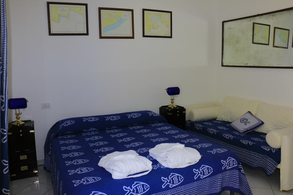 Cala Cavone Guest House Ponza Exterior photo