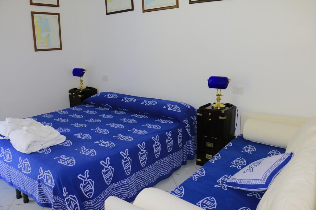 Cala Cavone Guest House Ponza Exterior photo